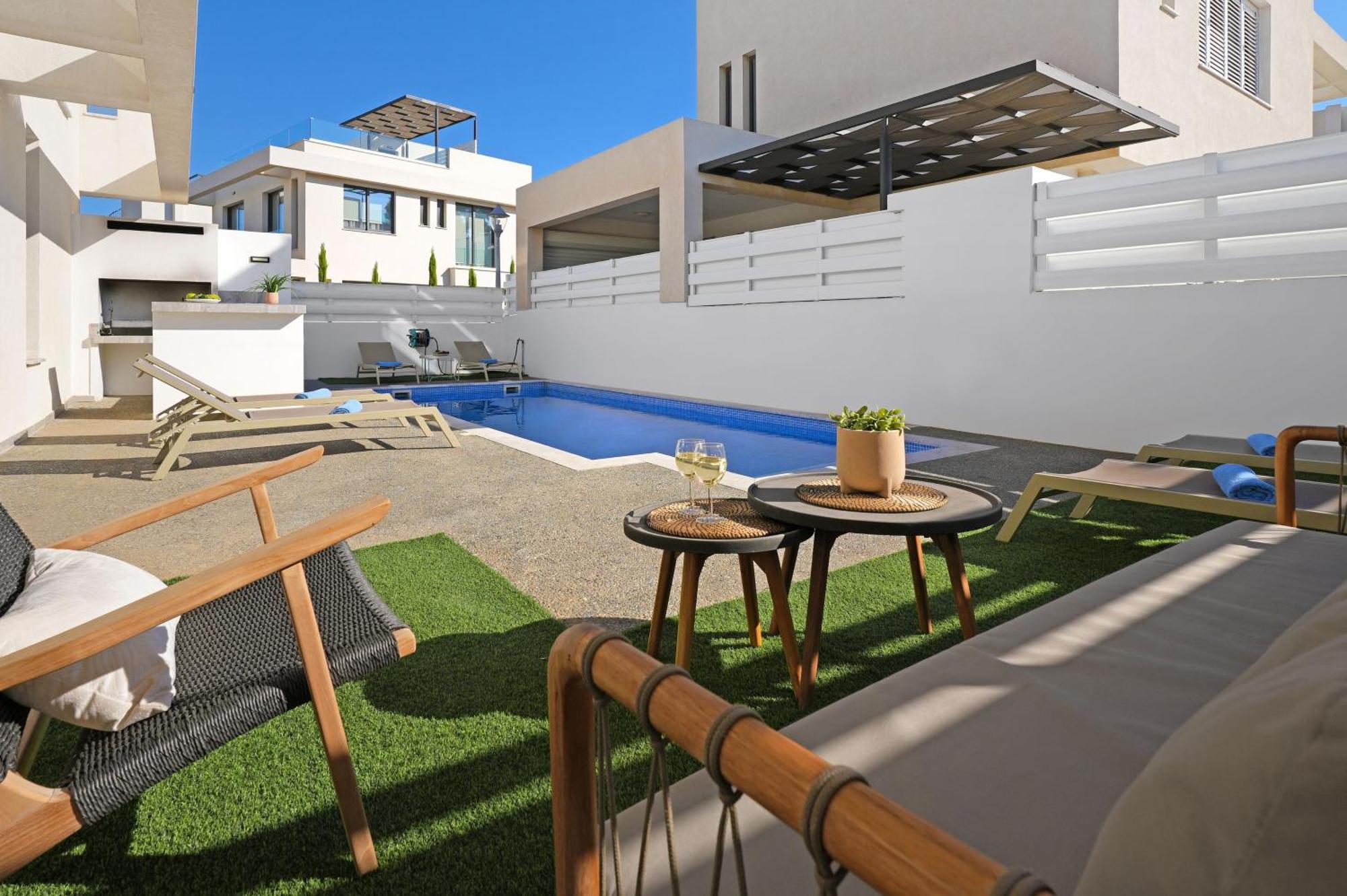 Villa Queen Valentina Protaras Ngoại thất bức ảnh