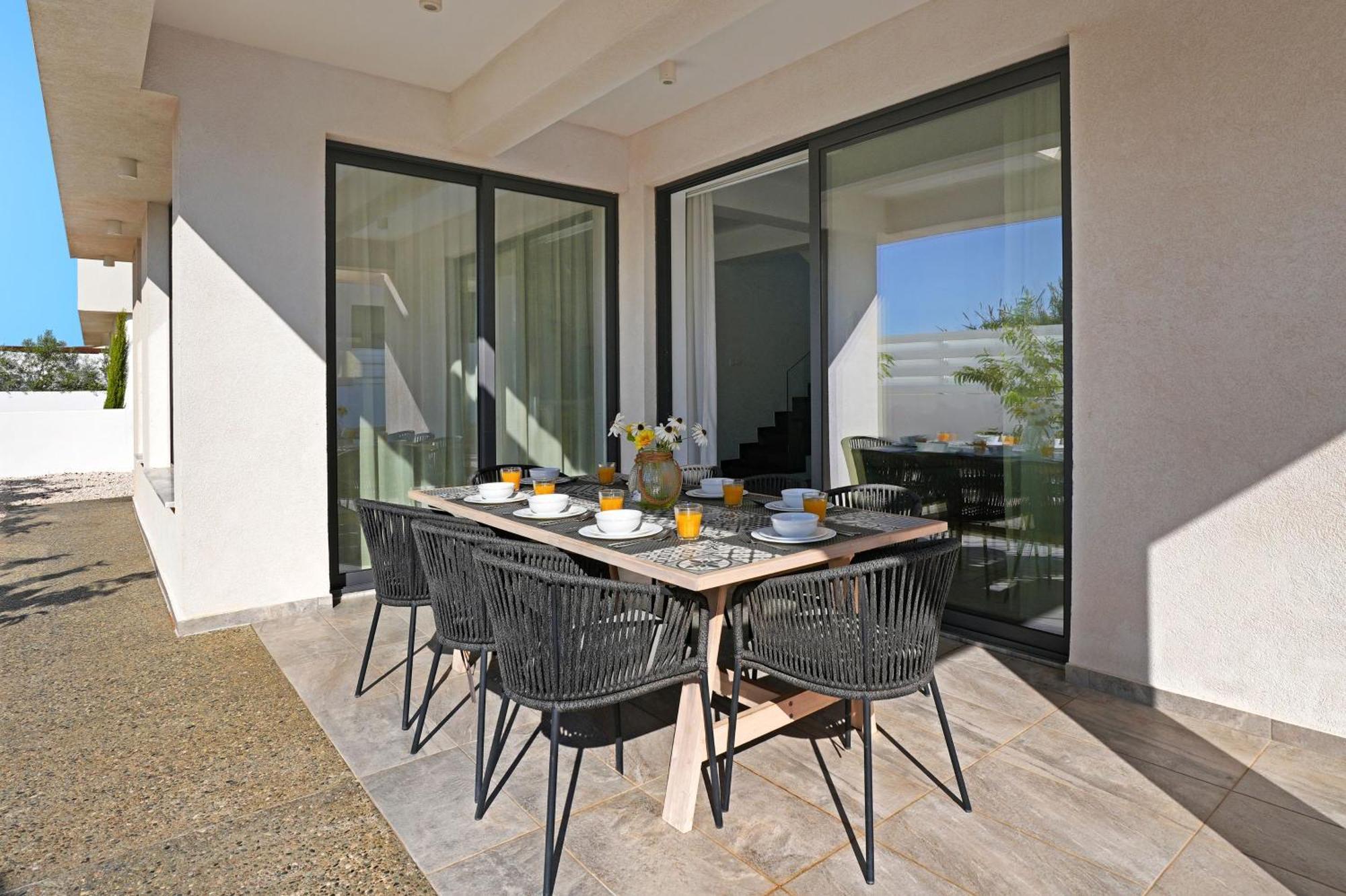 Villa Queen Valentina Protaras Ngoại thất bức ảnh
