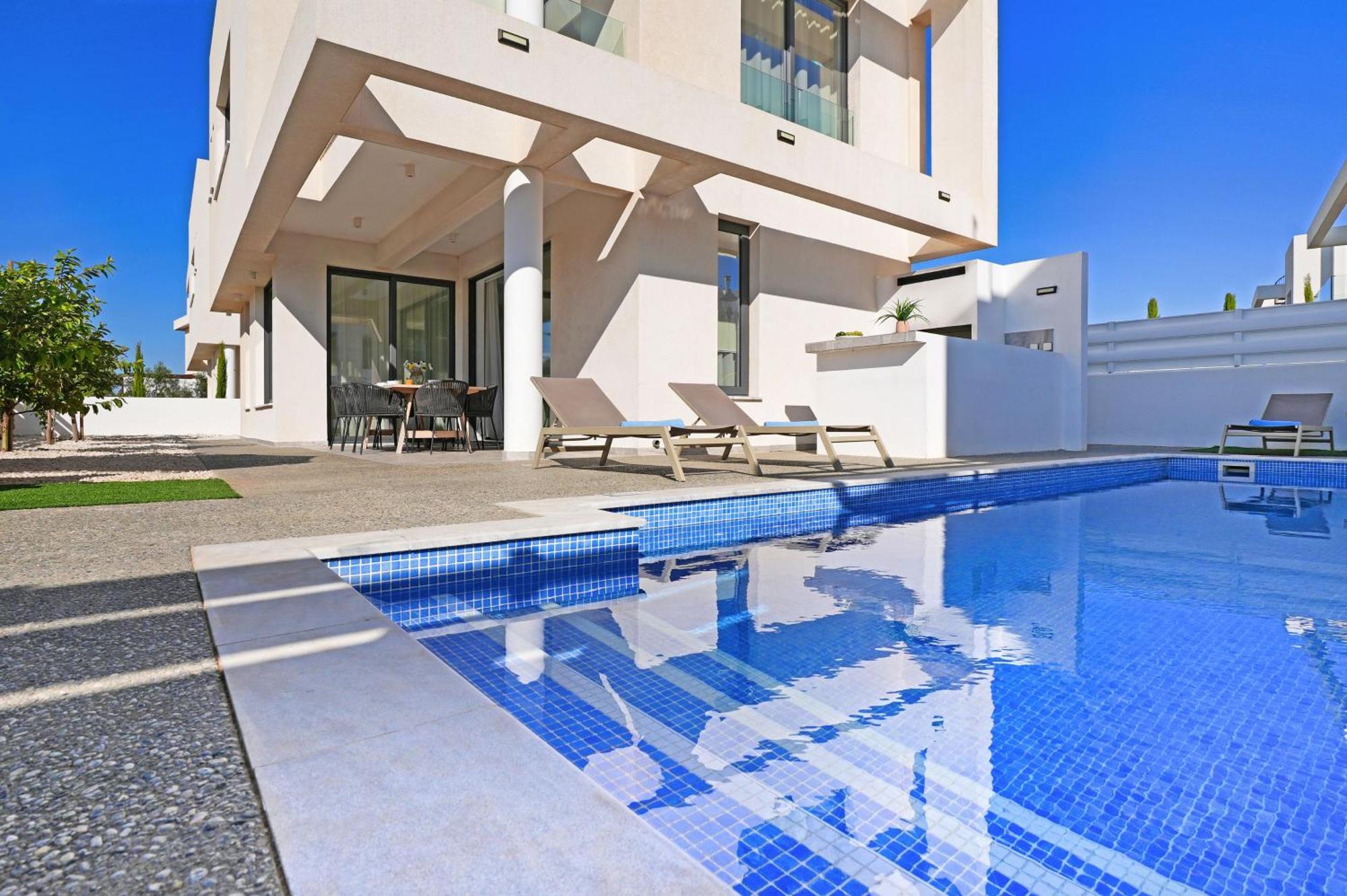 Villa Queen Valentina Protaras Ngoại thất bức ảnh